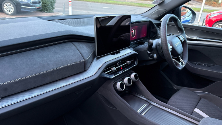 Skoda Kodiaq 1.5 TSI e-TEC SportLine 5dr DSG [7 Seat] Petrol Estate